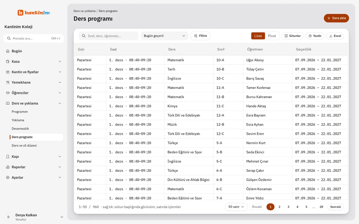 Ders programı ekranı: pazartesi 1. ders, 08:40–09:20; her şubenin dersi